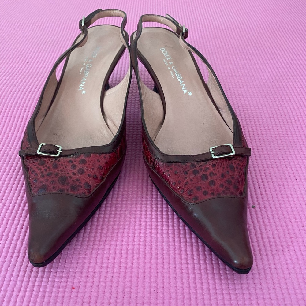 Vintage Dolce sz7.5 cranberry leather 1inch heels